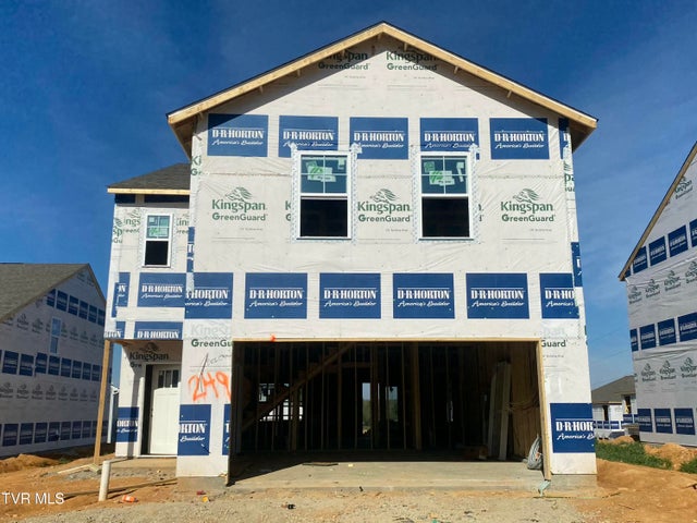 1st photo of 2101 Fox Meadows Circle 