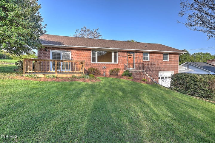 1st photo of 133 Fairfax Road