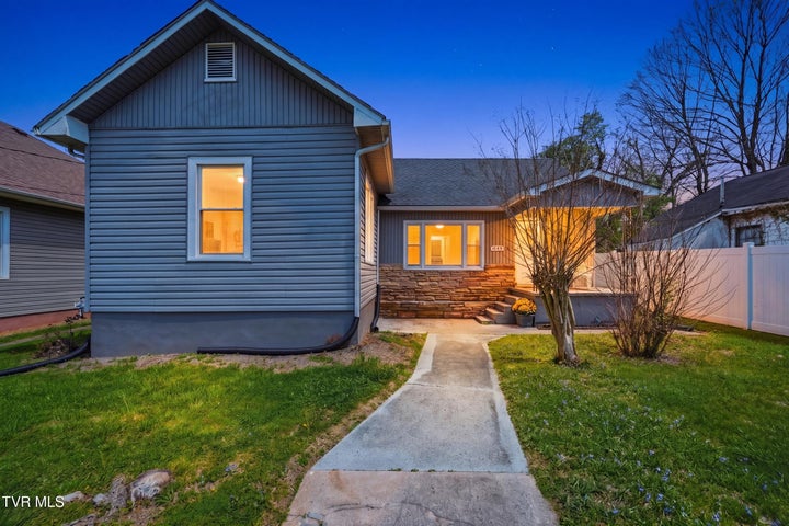 1st photo of 635 5th Street