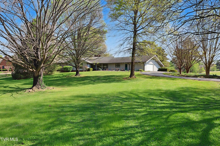 1st photo of 310 Par Lane