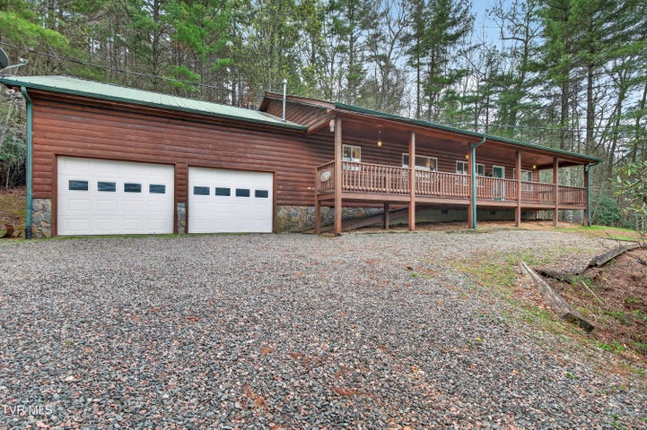 1st photo of 108 Valley View Acres 