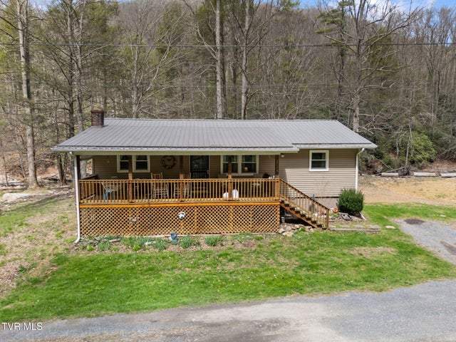 1st photo of 23146 Taylor Valley Road