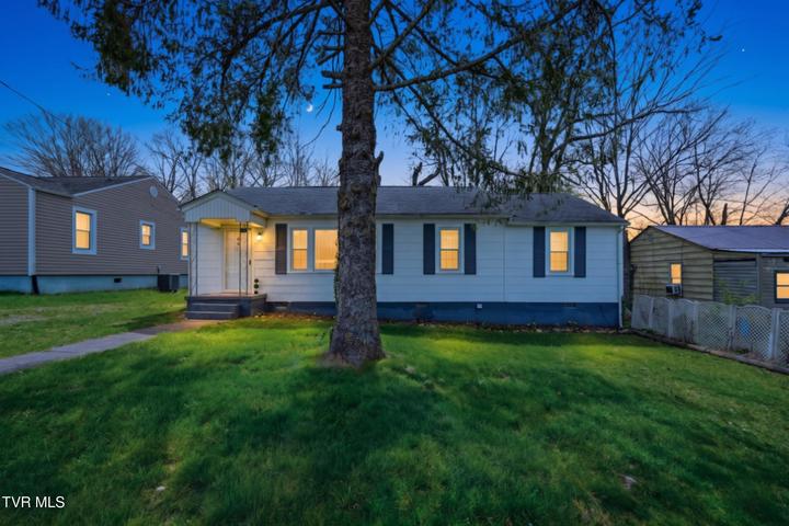 1st photo of 302 Hale Street