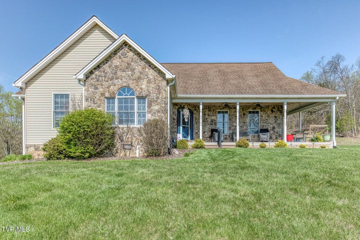 1st photo of 18348 Buffalo Pond Road