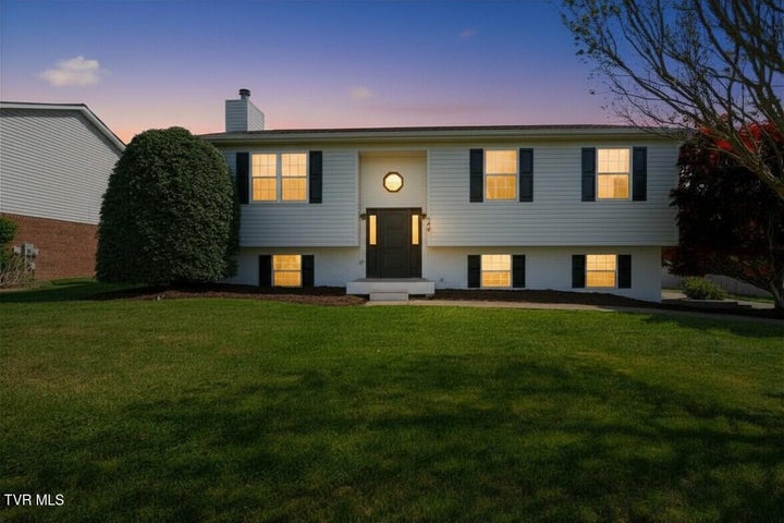 1st photo of 200 Crystal Springs Circle