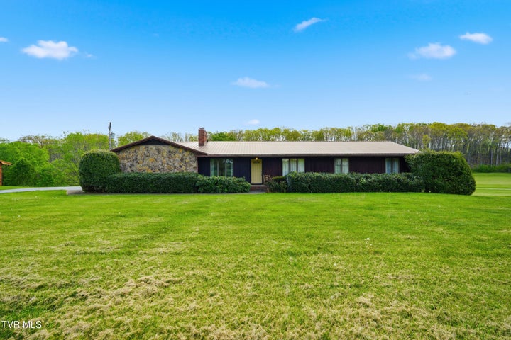 1st photo of 556 Valley Drive