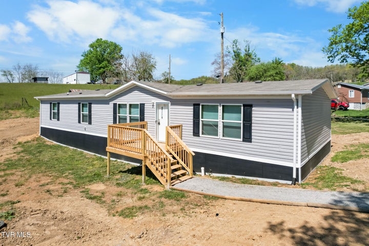 1st photo of 22002 Neal Rd 