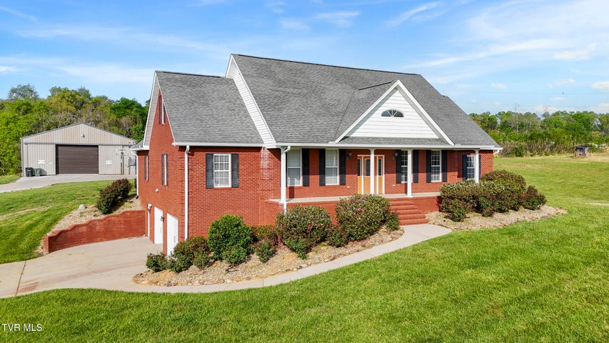 1st photo of 3017 Hardy Road