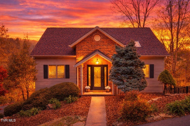 1st photo of 170 Aston Court