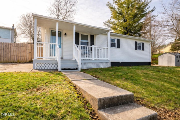 1st photo of 230 Madison Street