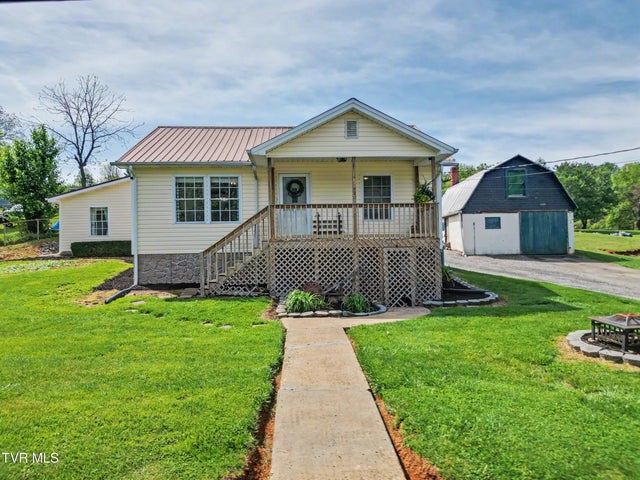 1st photo of 820 Edison Street