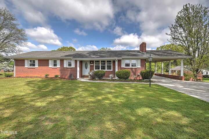 1st photo of 879 Wayne Avenue