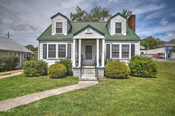 1st photo of 200 & 202 Main Street