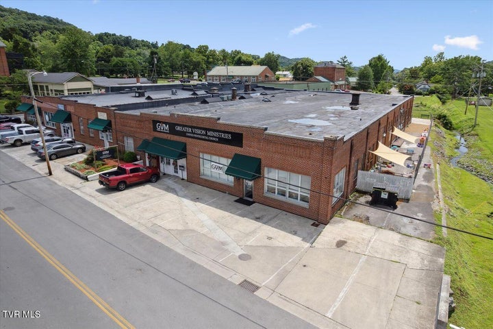 1st photo of 307 Depot Street