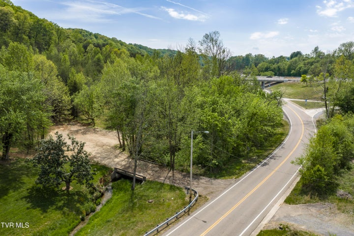 1st photo of 1045 Rock Springs Road