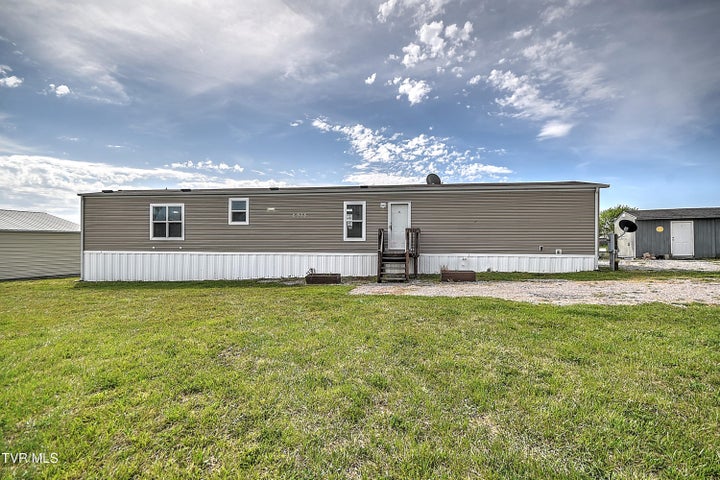 1st photo of 2975 Wesley Chapel Road