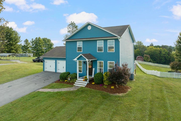 1st photo of 1388 Barkley Road