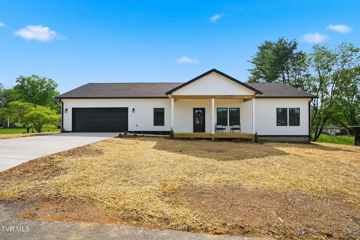 1st photo of 112 Lamont Road