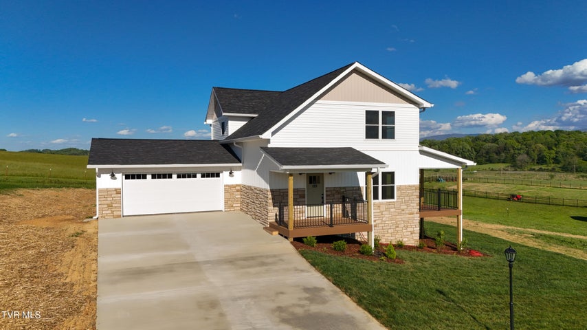 1st photo of 115 Red Tail Ridge
