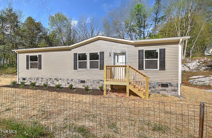 1st photo of 165 Brookfield Lane