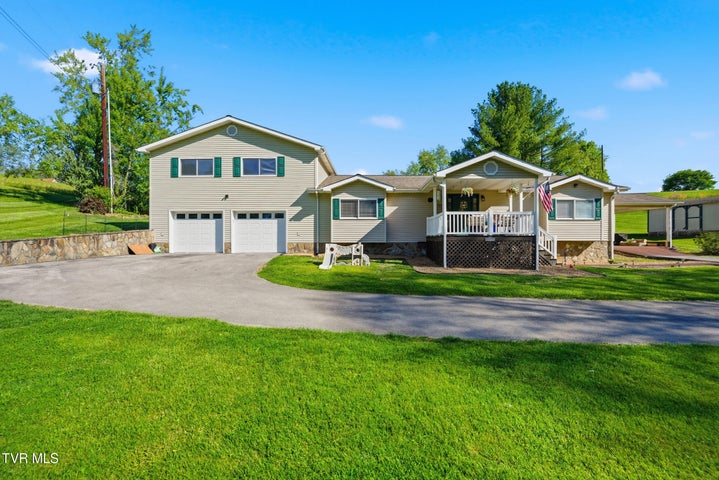 1st photo of 2222 Shenandoah Drive