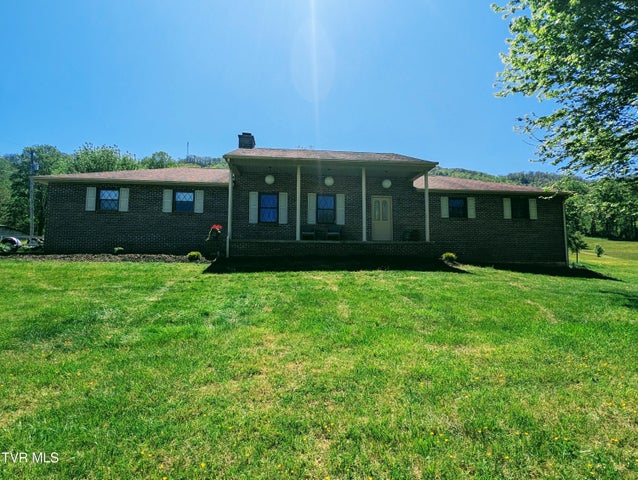 1st photo of 186 Kelly Coomer Road
