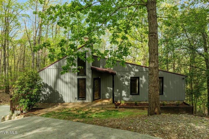 1st photo of 704 Stuffle Street