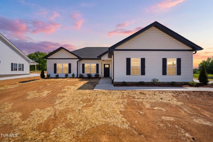 1st photo of 135 Emperor Lane