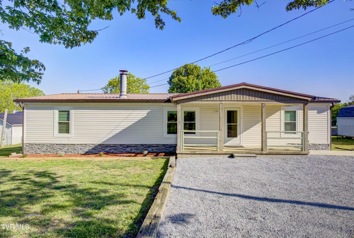 1st photo of 475 White Sands Road