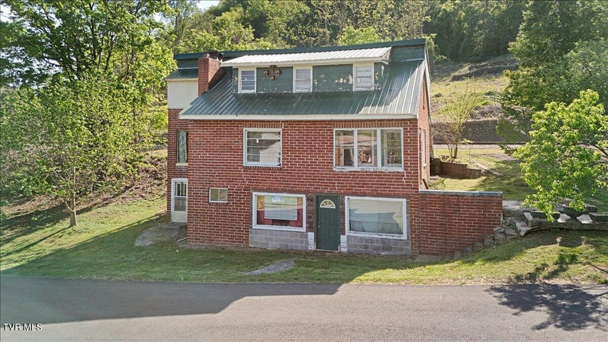 1st photo of 143 Mustang Street