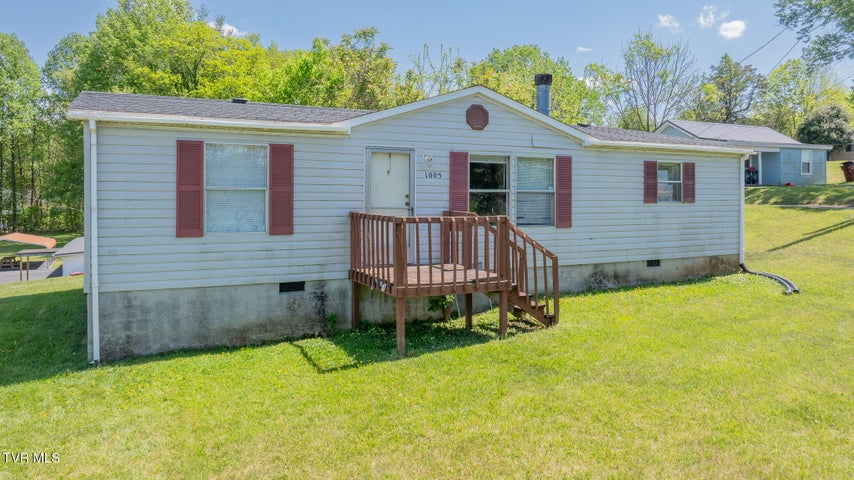 1st photo of 1005 Antioch Road