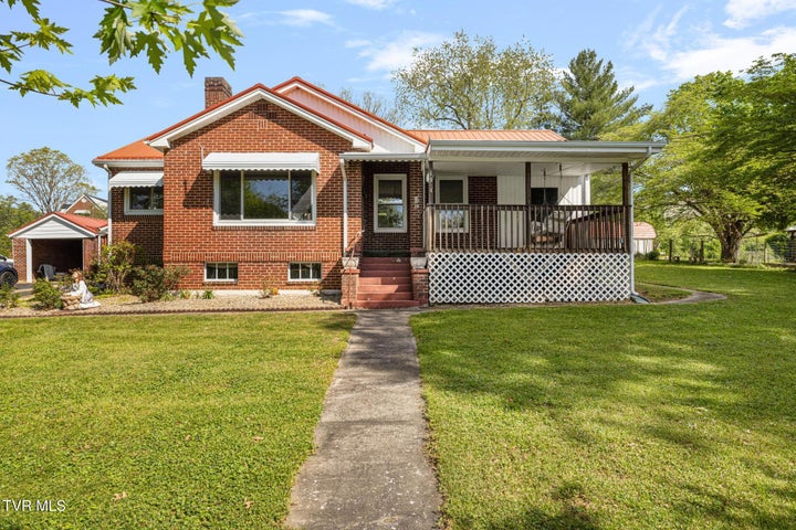 1st photo of 153 Forest Avenue