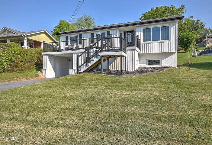 1st photo of 2413 Catherine Street