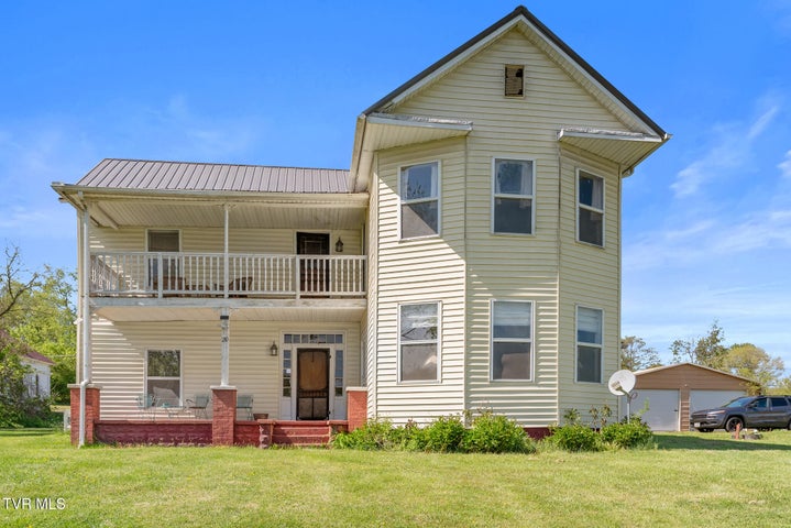 1st photo of 210 Evergreen Street