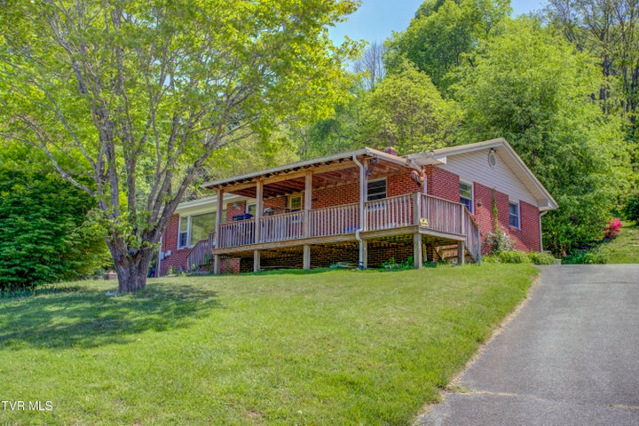 1st photo of 264 Terrace Avenue