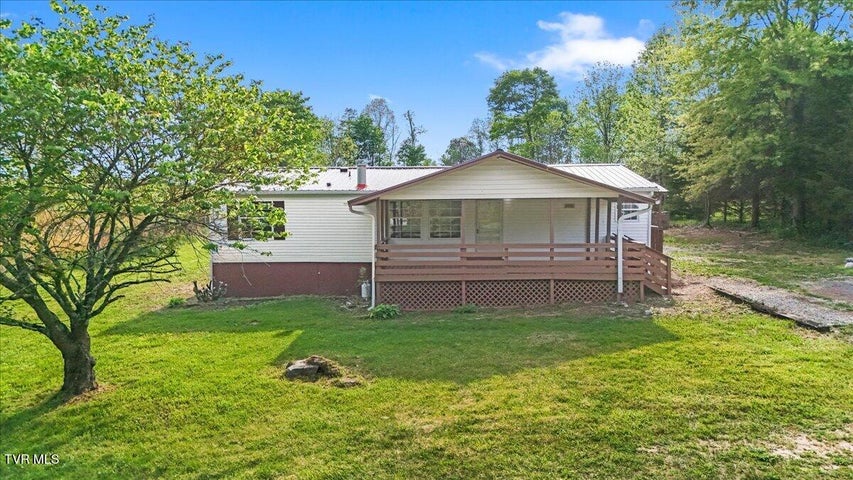 1st photo of 480 Russell Hill Road