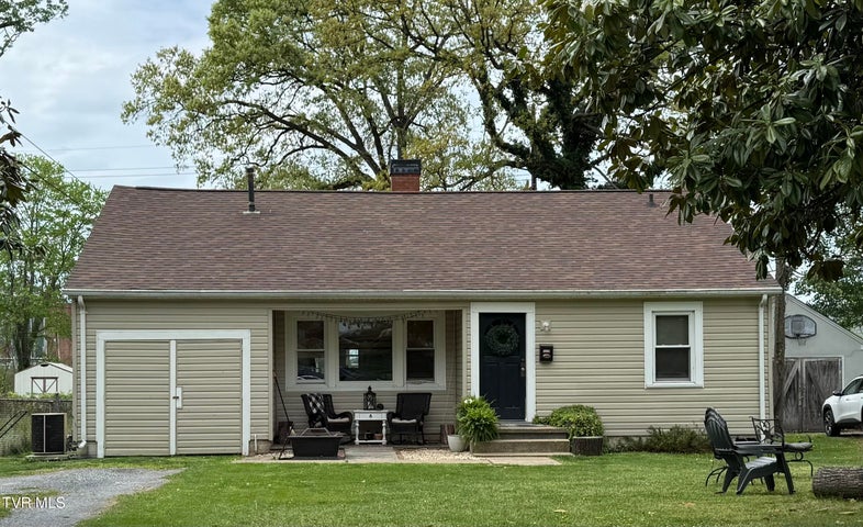 1st photo of 1802 Kenwood Road