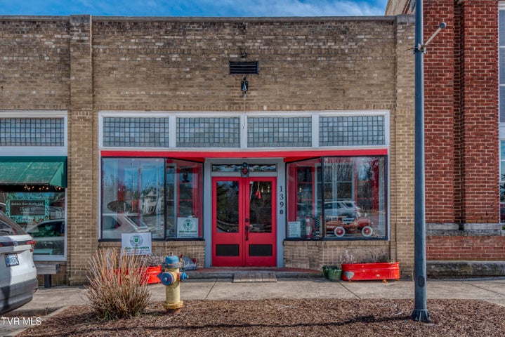 1st photo of 139 Town Square Street