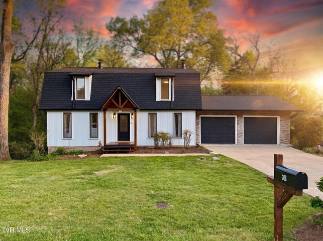 1st photo of 308 Castaway Drive