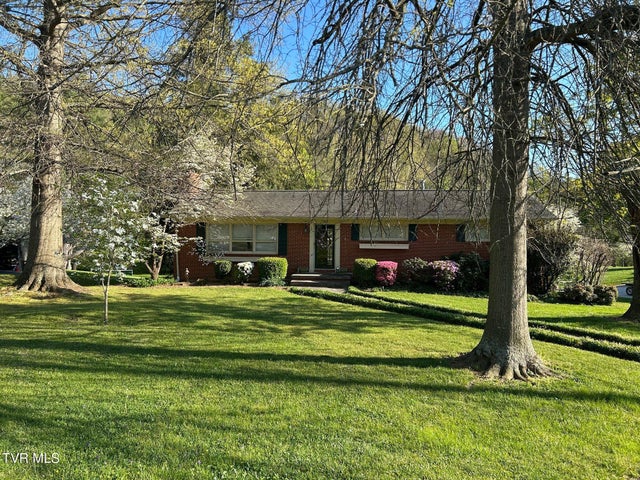 1st photo of 125 Cresswood Drive