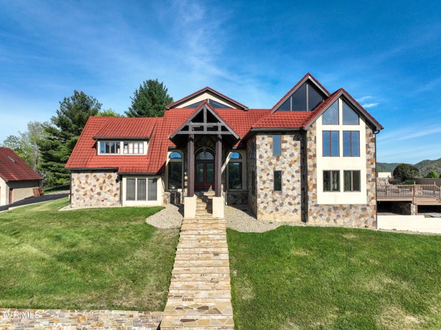 1st photo of 541 Plantation Drive
