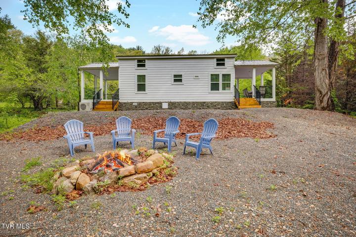 1st photo of 1226 Doe Creek Road