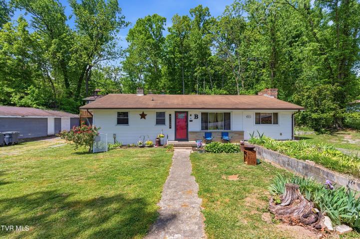1st photo of 433 Mimosa Street