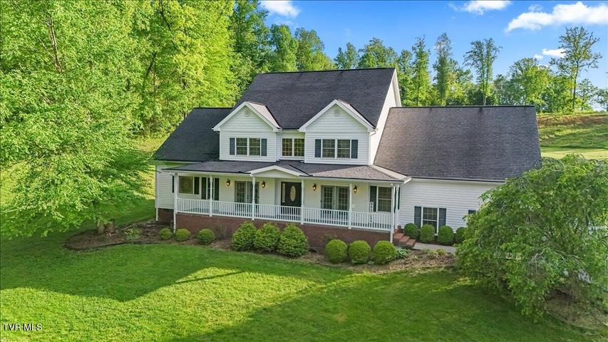 1st photo of 307 Fairridge Road