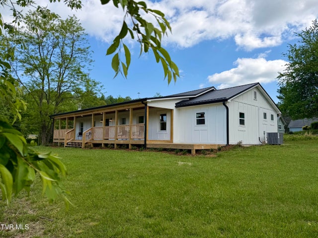 1st photo of 509 Island Road