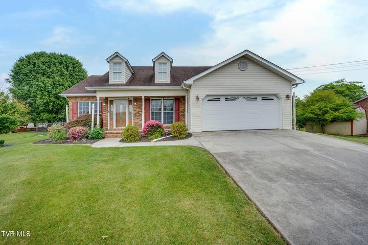 1st photo of 191 Chickasaw Circle