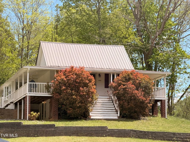 1st photo of 7727 Swords Creek Road