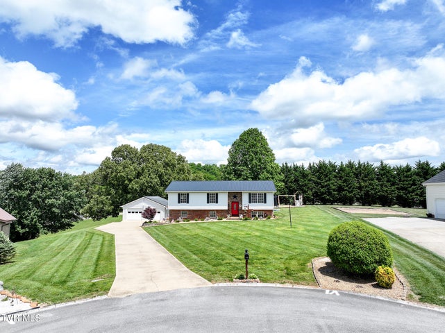 1st photo of 122 Earlington Drive