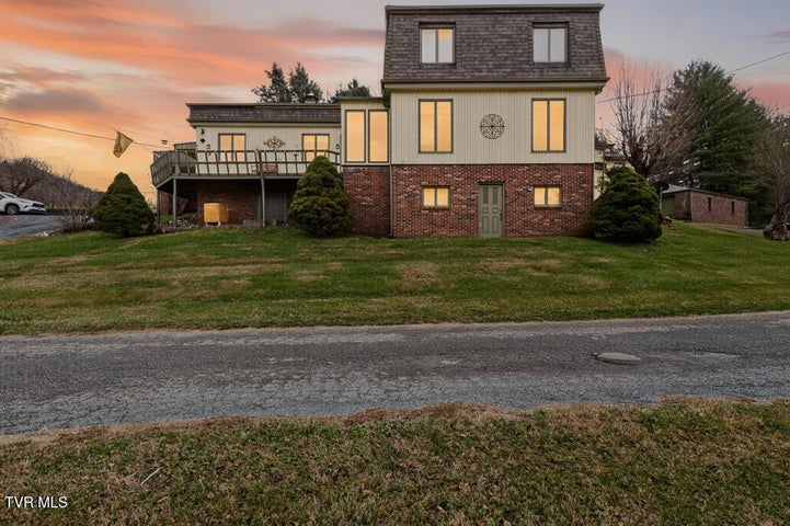 1st photo of 43 Redwood Drive