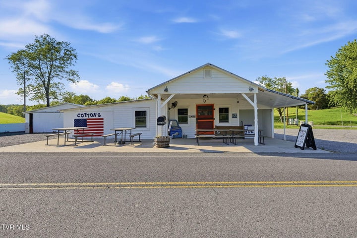 1st photo of 5990 Cedar Creek Road